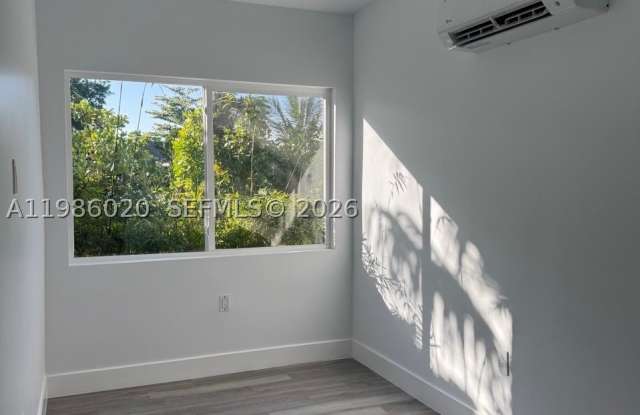 5800 SW 122nd Ave Gallery 4