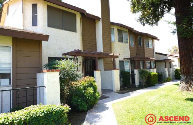 Stunning Townhome in Southwest Bakersfield! photos photos