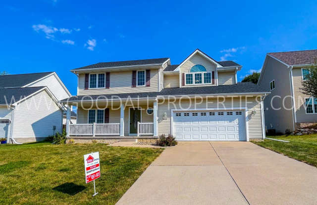 3 Bedroom Single-Family home in West Des Moines with a fully fenced in yard! photos photos 3 Bedroom Single-Family home in West Des Moines with a fully fenced in yard! photos photos