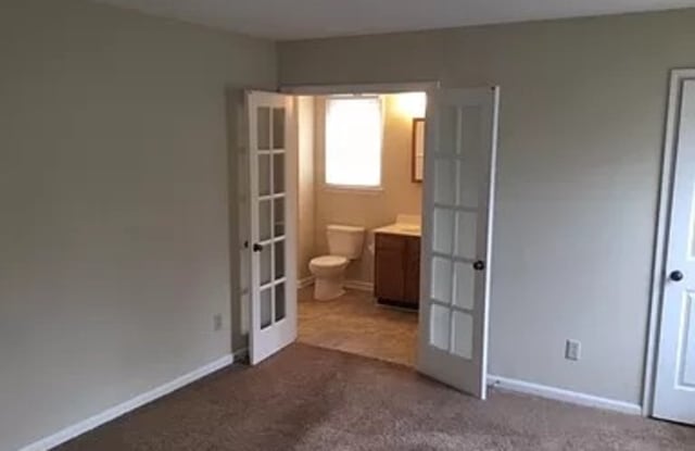 6301 Farmstead Dr, Charlotte, NC 28227 - 6301 Farmstead Dr, Charlotte, NC 28227