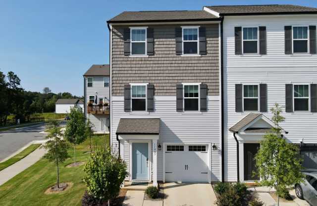 11005 Woodland Creek Way - 1 photos photos