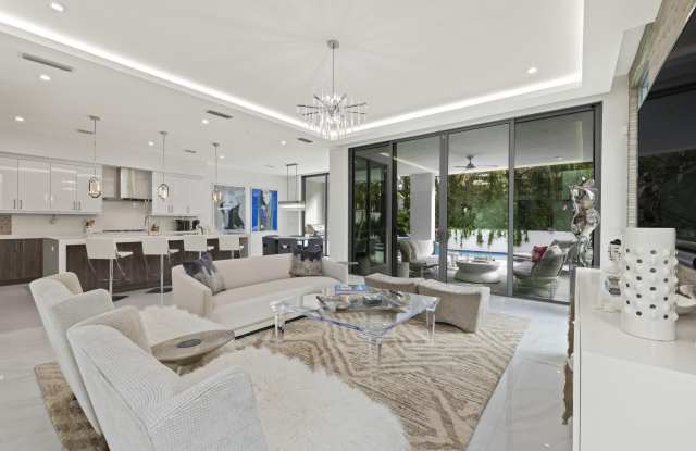 402 Ocean One Lane Gallery 2