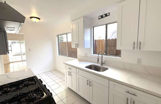 8435 Willis Ave photos photos
