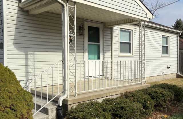 3 Bedroom/1 Bath home for Rent - 140 South Grand Avenue, Marion, OH 43302