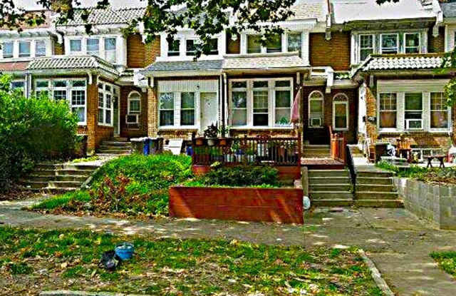 Roosevelt Blvd photos photos