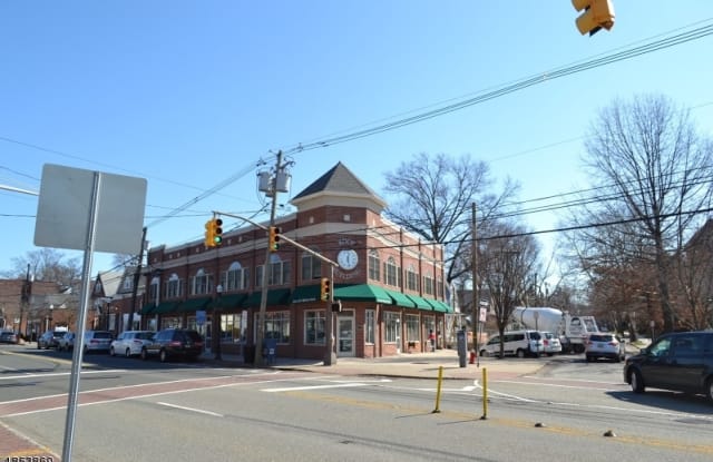 439 W SOUTH AVE - 439 South Ave W, Westfield, NJ 07090