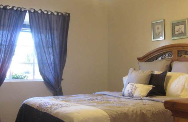 2319 E. Heatherbrae Dr. Gallery 4
