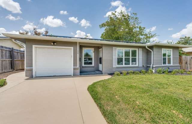 Charming 2-Bedroom Home with Updated Kitchen  Spacious Backyard photos photos