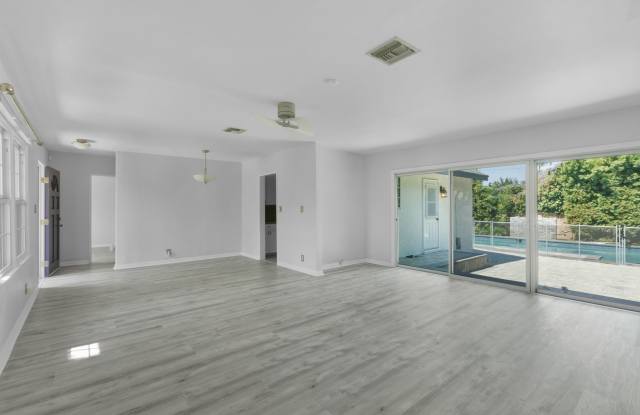 Beautiful 3-Bedroom Home with Pool in Tarzana! photos photos