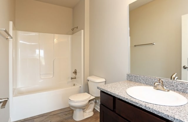 1219 NE Windsor Dr #107 Gallery 3