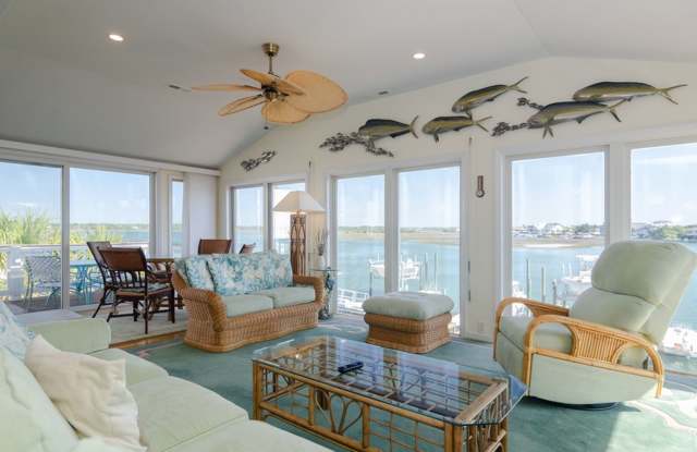 (W341) 18 W Salisbury Street, Unit B (Upper Unit) Wrightsville Beach, NC 28480 Gallery 4