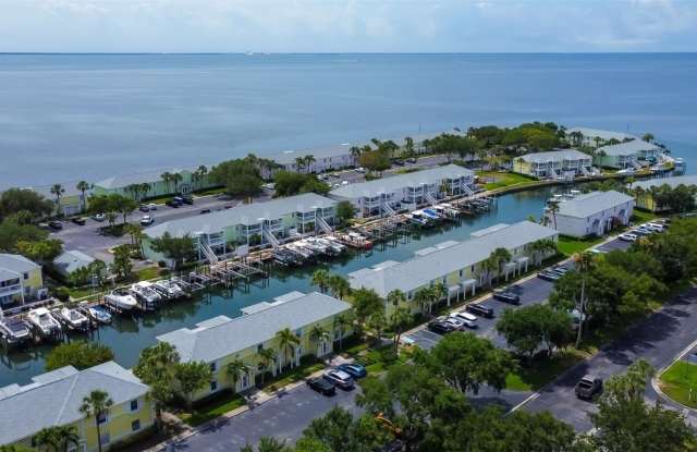 5092 BEACH DRIVE SE photos photos