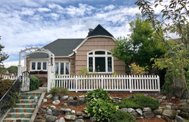 3214 45th Ave SW - 3214 45th Avenue Southwest, Seattle, WA 98116