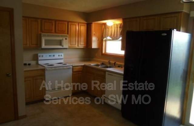 3724 W Ridgeway Gallery 3