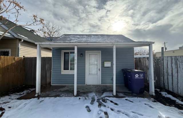 One Bedroom House Near Empower Field - Move In Ready! photos photos