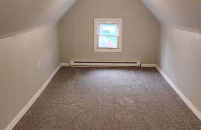4 Bd 2 Ba Single Family Home for Rent - 1005 South 4th Street, Lafayette, IN 47905