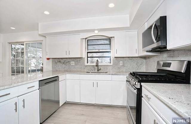 10 Truman Court - 10 Truman Court, Closter, NJ 07624