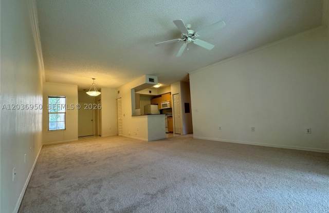 2492 Centergate Dr Gallery 4