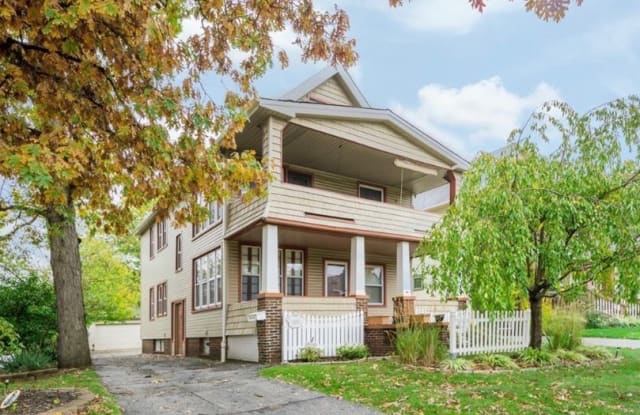1551 Ridgewood Avenue - 1551 Ridgewood Avenue, Lakewood, OH 44107