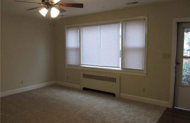 5003 Winchester Avenue Gallery 2