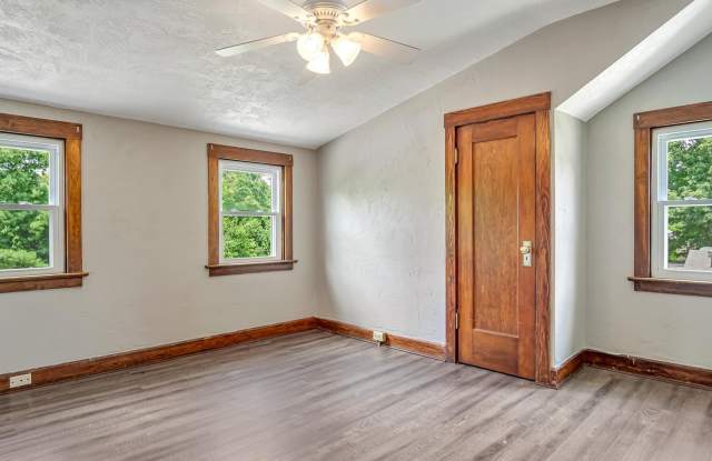 1705 Page Avenue Gallery 3