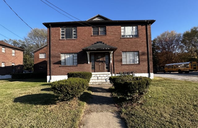 2761 S 7th St - 2761 South 7th Street, Louisville, KY 40215