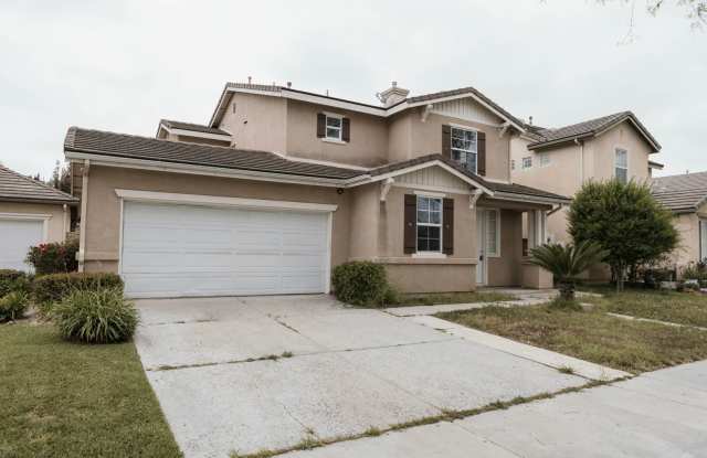 Beautifully Updated Two-Story Home in Prime Oxnard, CA Gallery 1