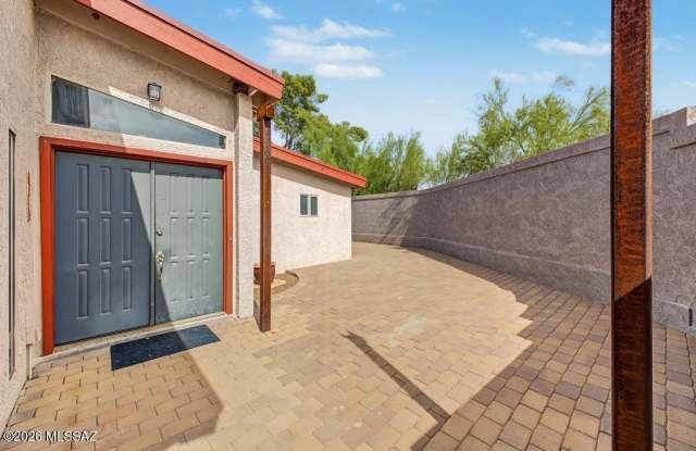 2845 N Silver Spur Drive Gallery 4