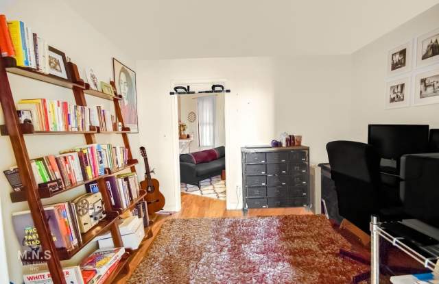 1884 Woodbine Street Gallery 4