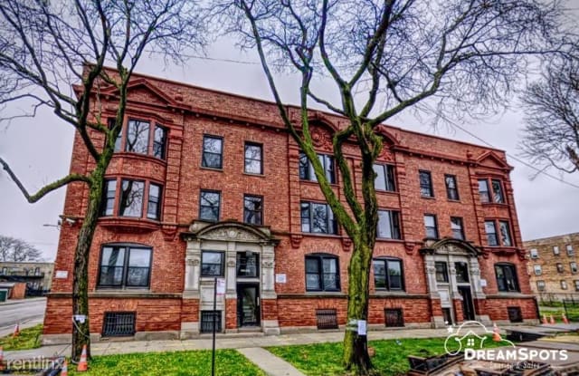 4752 S Michigan Ave - 4752 S Michigan Ave, Chicago, IL 60615