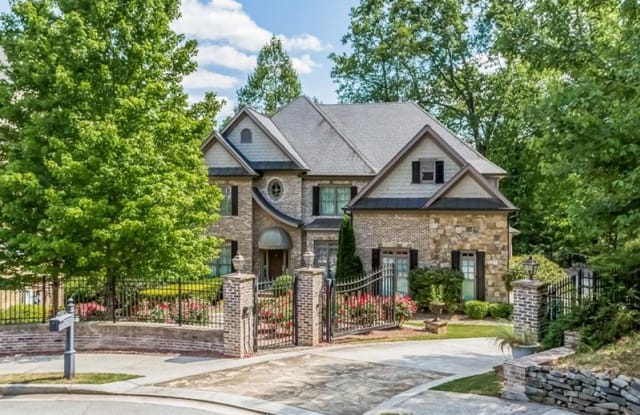1755 Logans Knoll NE - 1755 Logans Knl NE, North Druid Hills, GA 30033