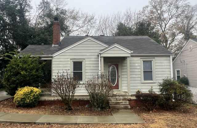 Quaint 2 Bedroom 1 Bath Home with Fenced in Yard - 18 Anchorage Drive, Greenville, SC 29607