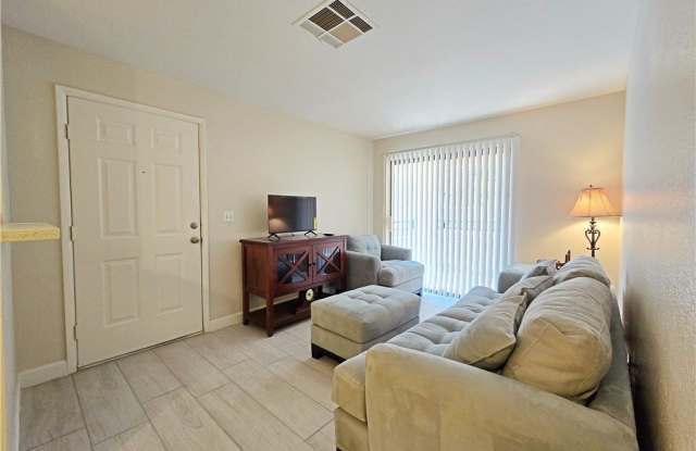 5171 Lindell Road Gallery 4
