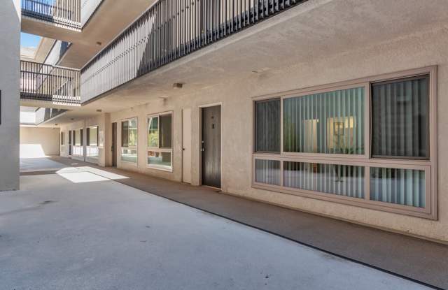 6001 Canterbury Drive Gallery 4