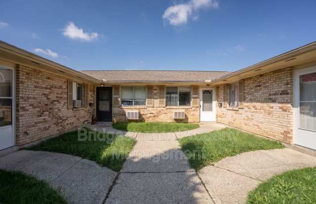 4333 Powell Road photos photos