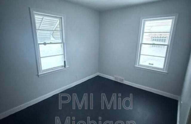1260 Lavender Ave - 1260 Lavender Avenue, Flint, MI 48504