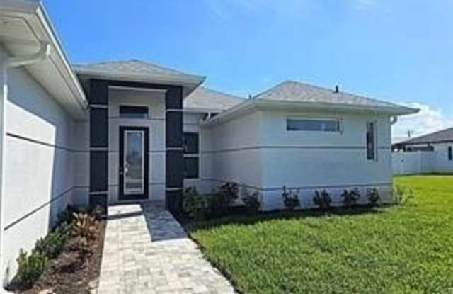 3027 SW 16th Place photos photos