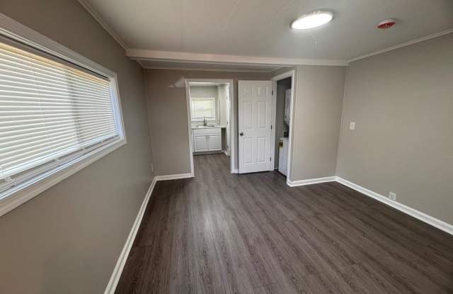 4328 RIDGE ROAD #1A Gallery 4