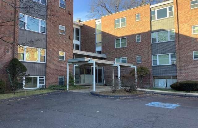 53 Wolcott Hill Road - 53 Wolcott Hill Road, Wethersfield, CT 06109