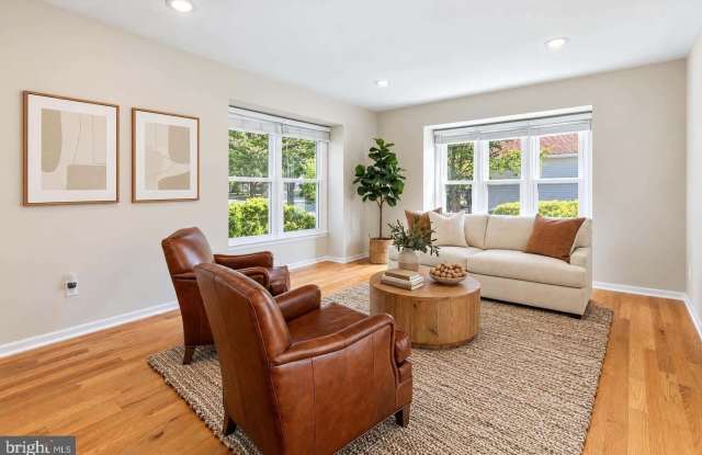 3 CARTWRIGHT Drive W Gallery 4