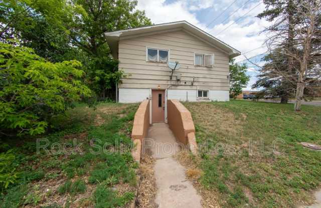 2220 E 17th St photos photos
