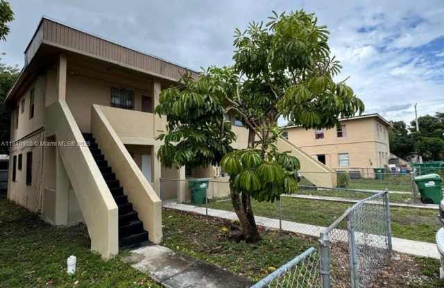 3221 NW 48th St photos photos
