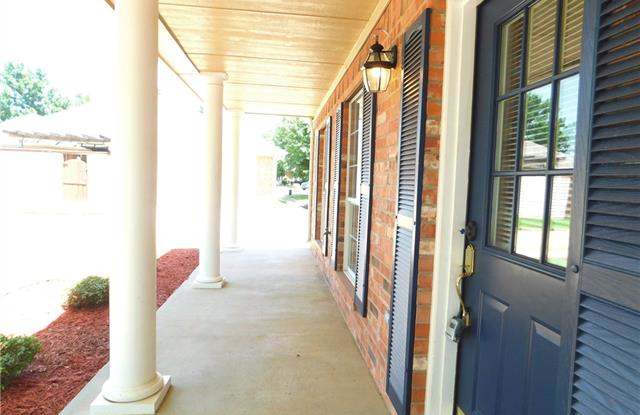 1156 Bent Oaks Drive Gallery 2