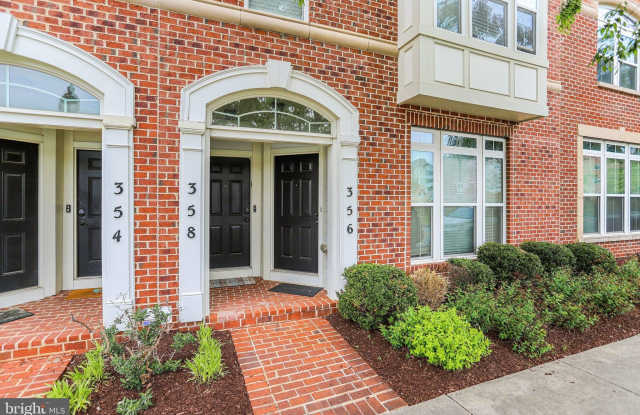 358 URBAN Avenue Gallery 2