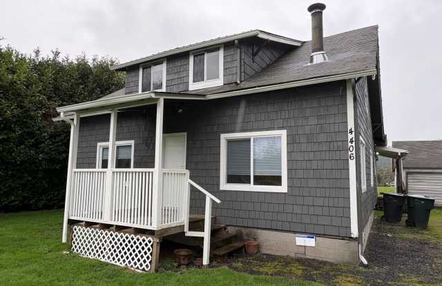 Unique 5 bedroom home with a large yard! photos photos