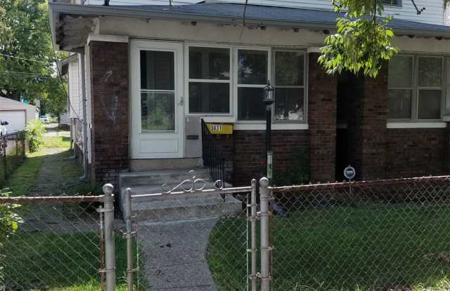 3031 Boulevard Place Gallery 2