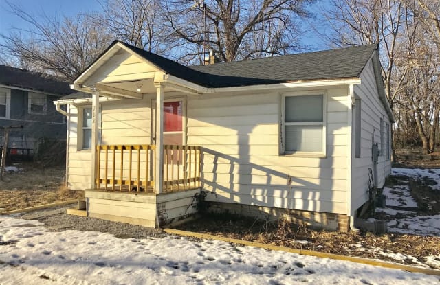 712 E Kansas Ave - 712 East Kansas Avenue, Independence, MO 64050