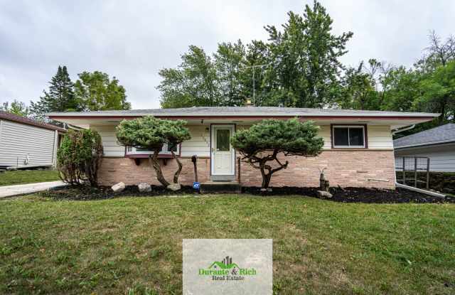 Lovely Spacious 3 Bedroom Single Family Home photos photos