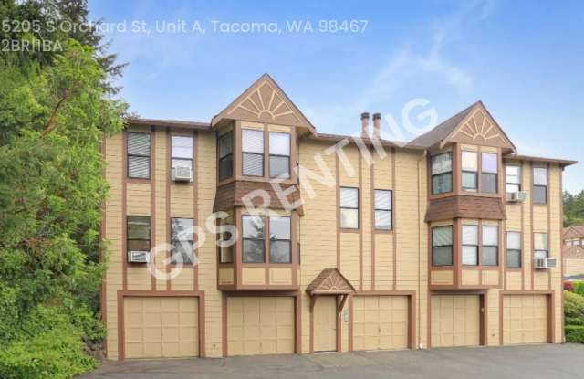 Peaceful Living in University Place – Bright, Spacious & Move-In Ready + $300 Move-In Special! photos photos