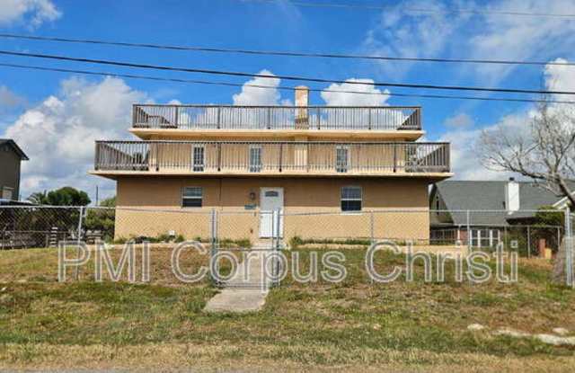 3842 Lynda Lee Drive Gallery 1